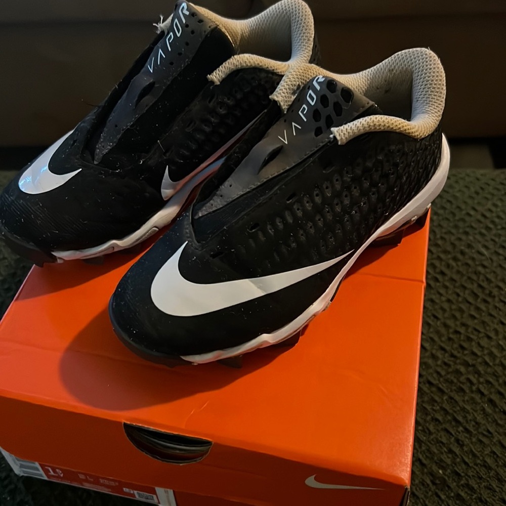 Black t-ball cleats